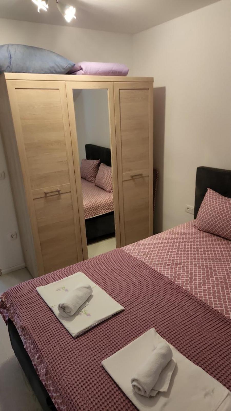 Apartmani Mia Sorajic Petrovac Cameră foto