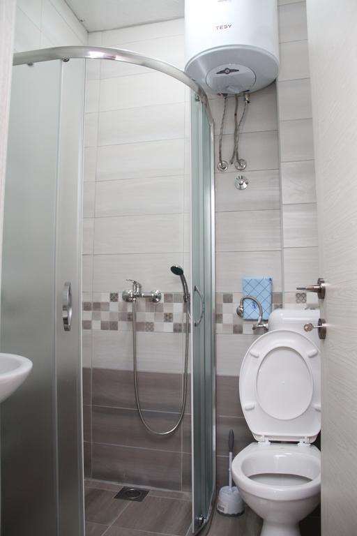 Apartmani Mia Sorajic Petrovac Exterior foto